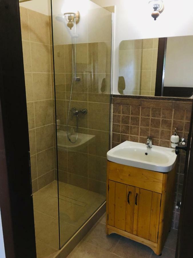 Miklos Lak Ocna de Sus Ngoại thất bức ảnh