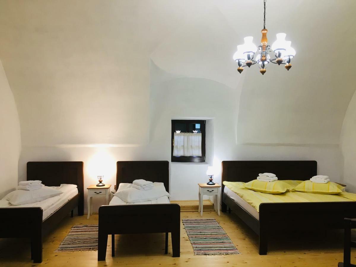 Miklos Lak Ocna de Sus Ngoại thất bức ảnh